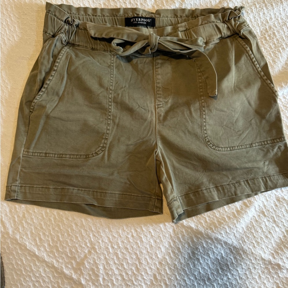 Liverpool Green Cargo Shorts with Sturdy Design